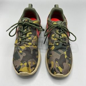 Nike Women’s Roshe One Premium Plus Camo‎ Running Shoes 807614-083 Size 7.5